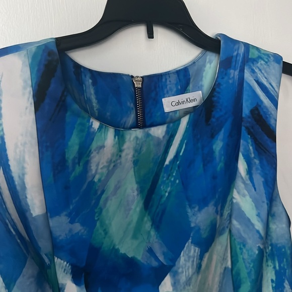 Pretty Blue and White Swirl Colored Dress - Picture 5 of 5